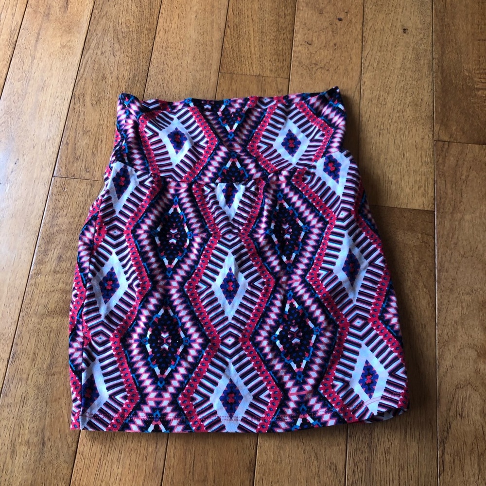2/$12 NWT Charlotte Russe body con skirt